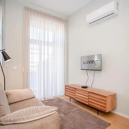 Liiiving In - Sweet Sunlight Apartment *